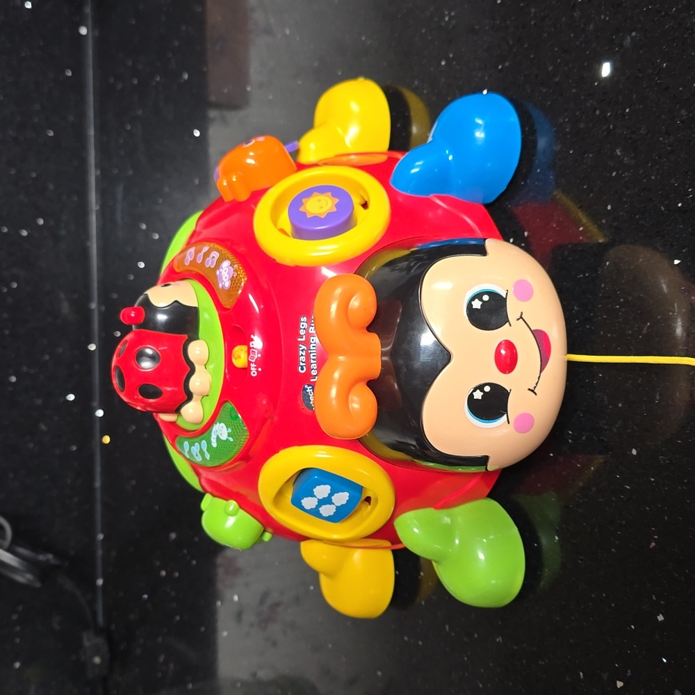 HOST PICK. Excellent condition.  Vtech Electronic Crazy Legs Learning Bugs